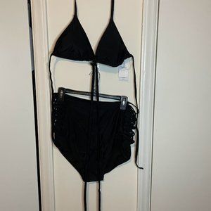 Black 2-Piece Swimsuit